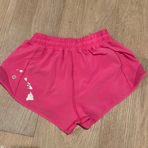 Lululemon Hotty Hot Short 2.5 Hawaiian Islands
